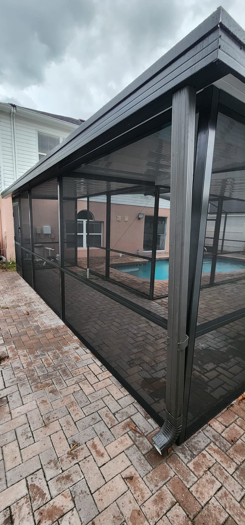 Enclosure with gutter system